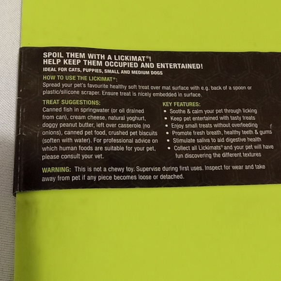 LickiMat Soother Slow Feeder for Dogs & Cats - Picture 4 of 4